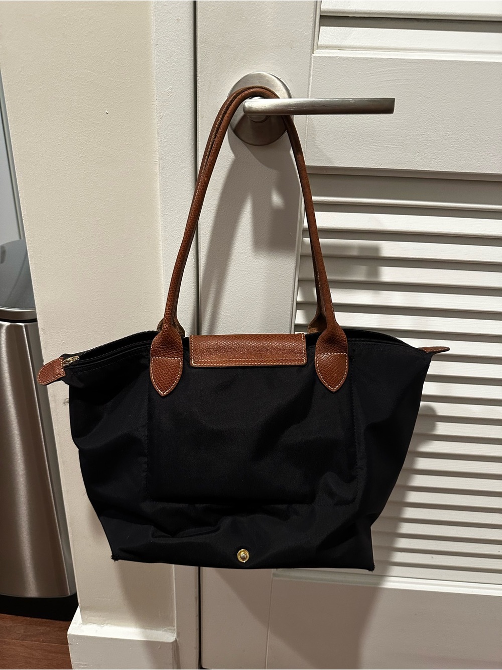 Longchamp Black Le Pliage Medium Tote with Brown Leather Trim - Picture 2 of 9